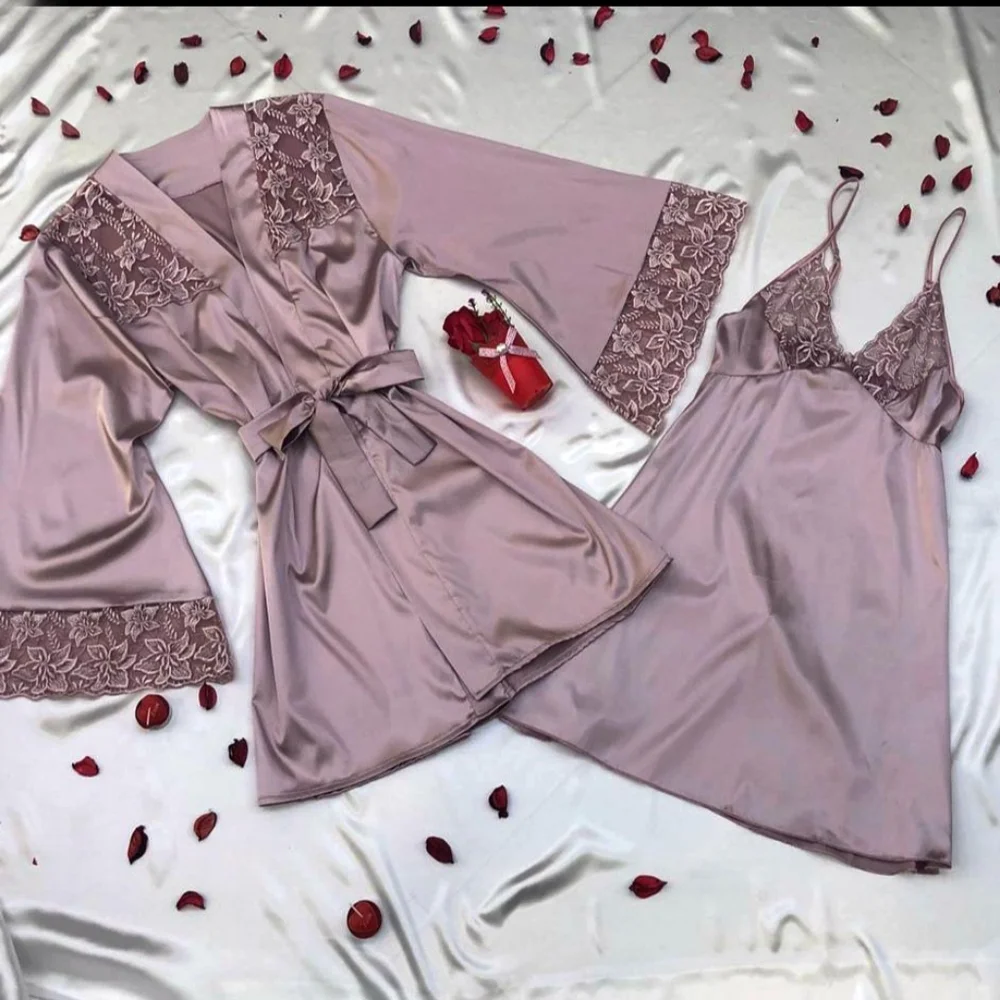 N/A glamorous short